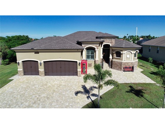 Single Family Home for sale at 108 Graham St Se, Port Charlotte, FL 33952 - MLS Number is C7442984
