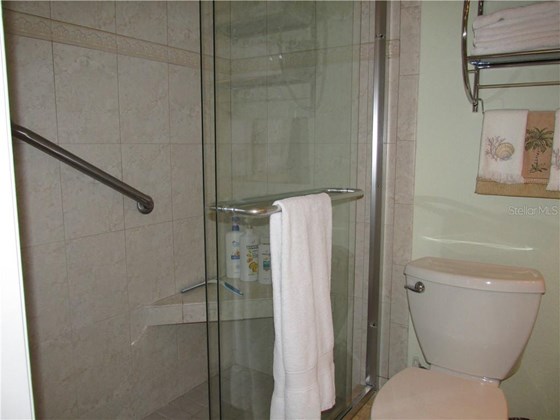 Master Bath Shower - Condo for sale at 1087 W Peppertree Dr #221d, Sarasota, FL 34242 - MLS Number is A4493593