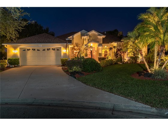 A warming sight to come home to! - Single Family Home for sale at 6521 Sundew Ct, Lakewood Ranch, FL 34202 - MLS Number is A4514104
