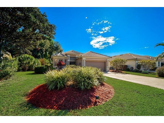 7184 Drewrys Bluff - Single Family Home for sale at 7184 Drewrys Blf, Bradenton, FL 34203 - MLS Number is A4519019