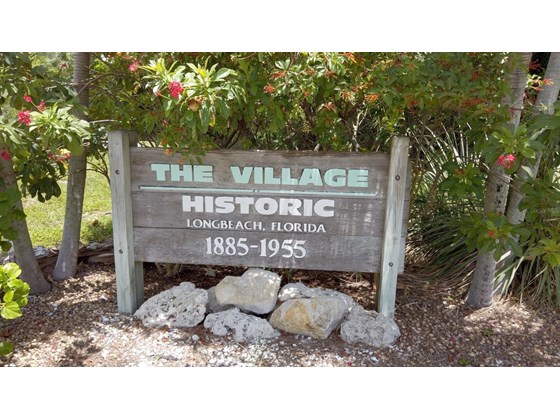 Single Family Home for sale at 741 Fox St, Longboat Key, FL 34228 - MLS Number is A4520104